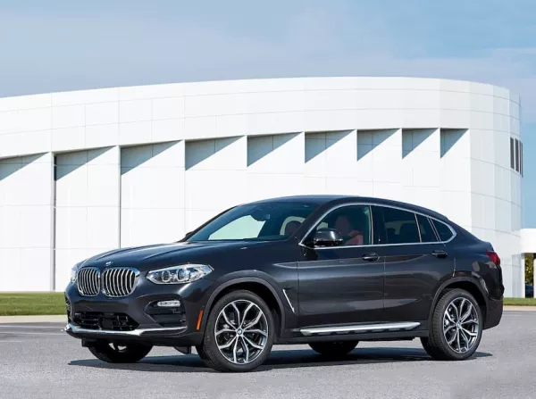 Dịch vụ thay Kính chắn gió xe BMW X4 tận nơi
